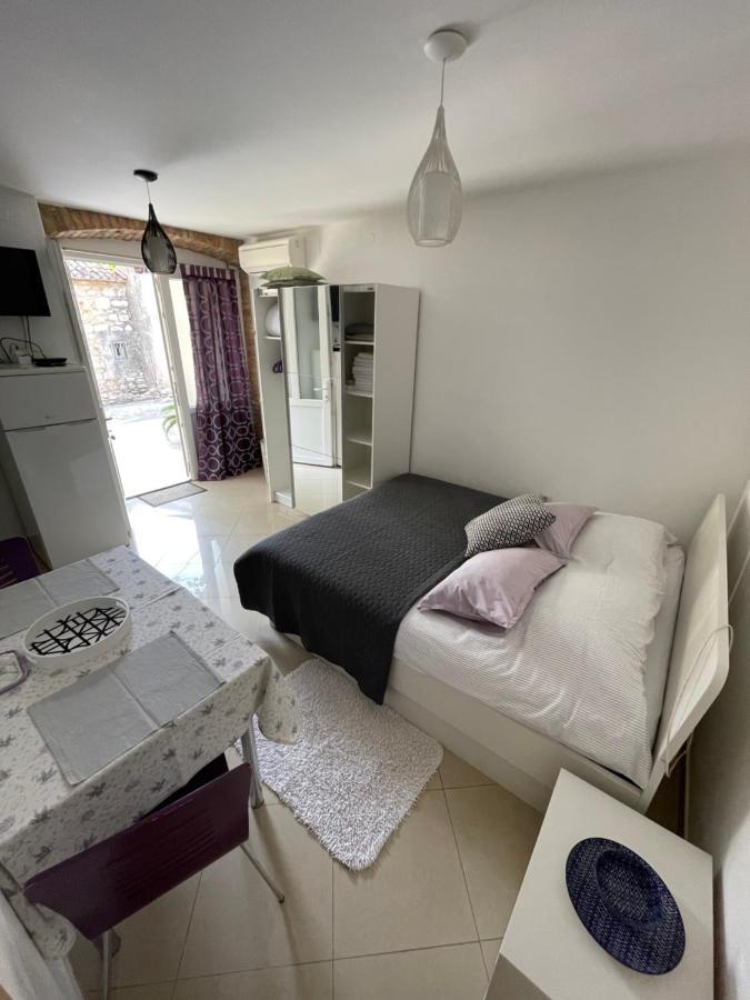 Studio Apartment Klaric ヴィス エクステリア 写真